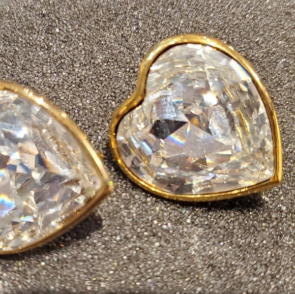 Vintage Heart Shaped Zirconia Stainless Earrings